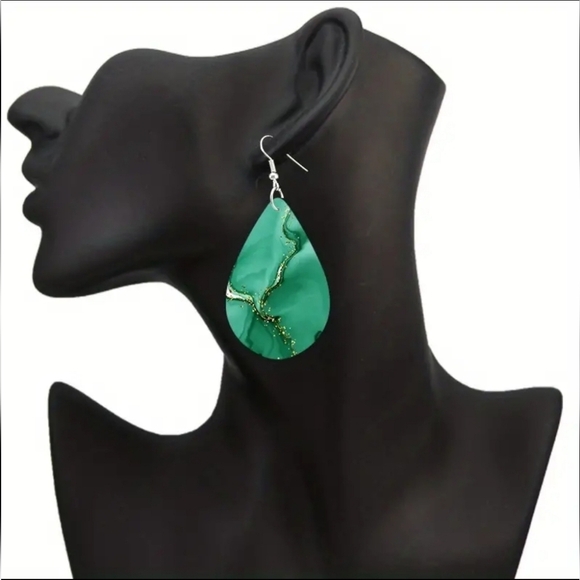 Boho Dangling Wooden Fashion Earrings - Picture 8 of 8